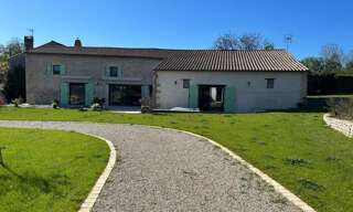 Maison 8 Pièces 259 m² à vendre à Coulonges-sur-l'Autize (79160)