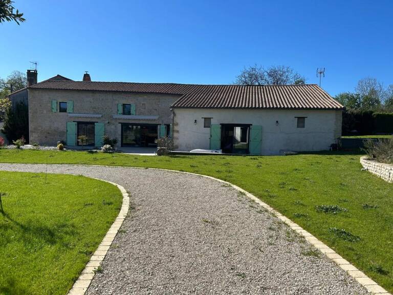 Magnifique maison rénovée à Coulonges-sur-l'Autize — photo 1