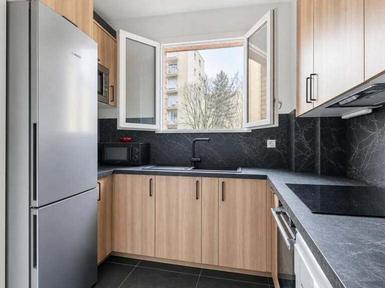 Courbevoie - 3 pièces 68m2, balcon — photo 1