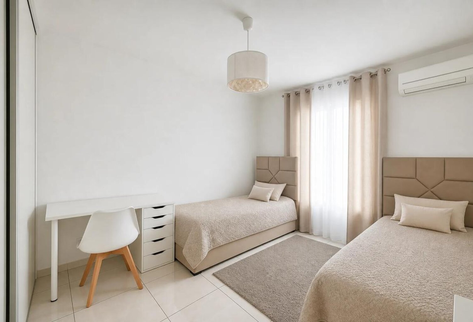 Maison contemporaine avec piscine à Saint-Gilles — photo 1