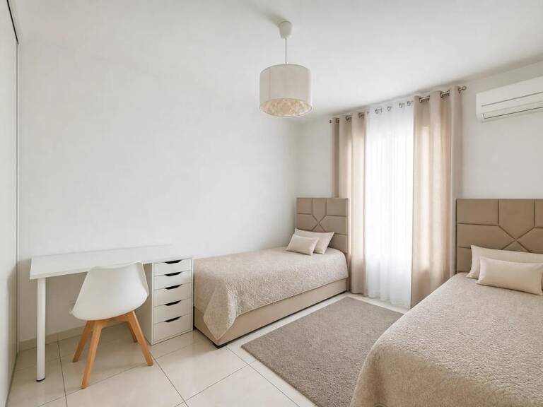 Maison contemporaine avec piscine à Saint-Gilles — photo 1
