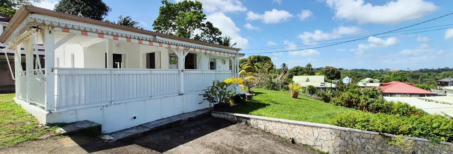 Maison 3 Pièces 78 m² à louer à Sainte-Rose (97115)