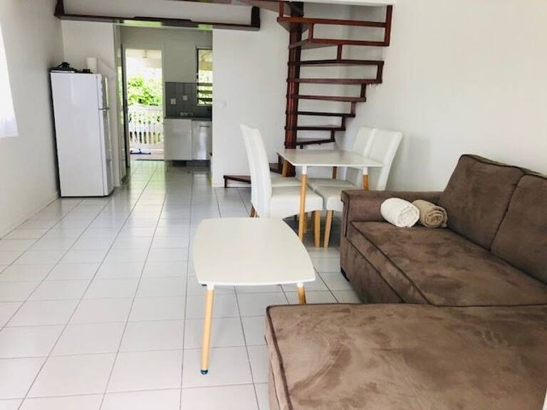 LOCATION : appartement F2 (51 m²) aux ABYMES — photo 1