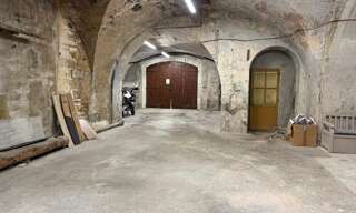 Garage  120 m² à vendre à Beaucaire (30300)