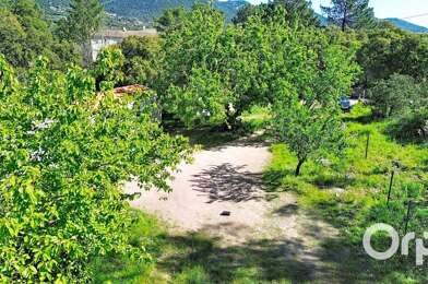 Terrain  1380000 €