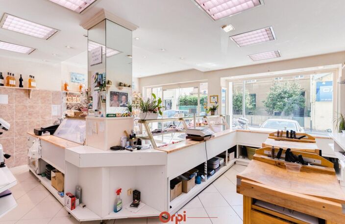 Fonds de commerce de 55m2 type Boucherie — photo 4