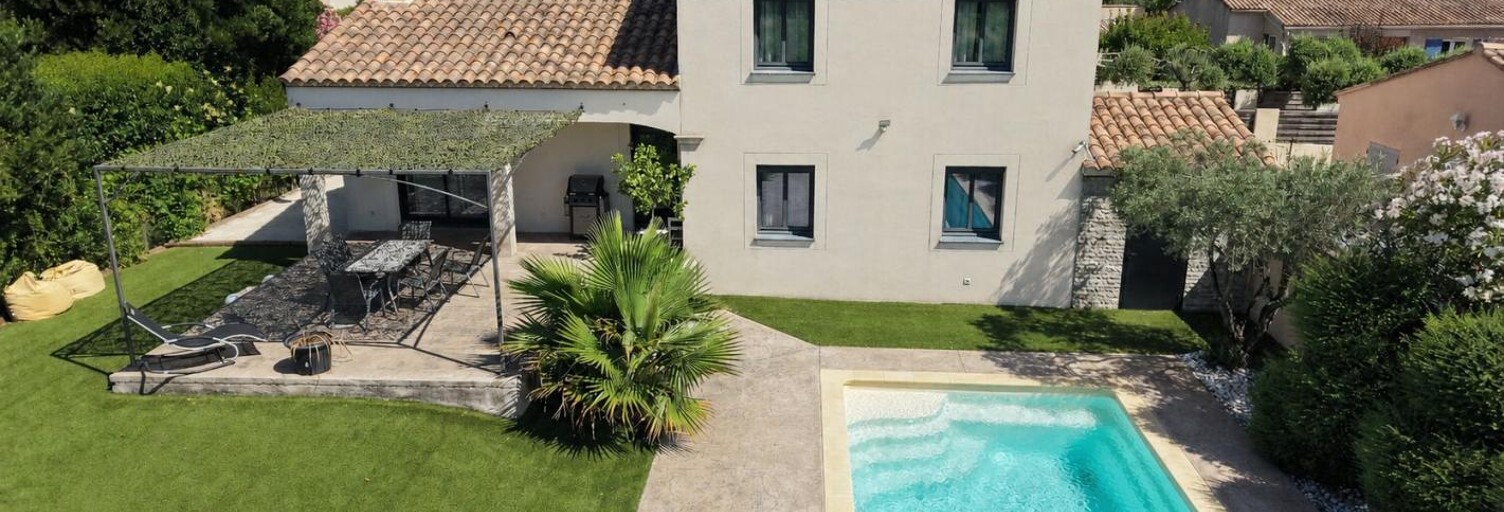 Maison 6 Pièces 135 m² à vendre à Rochefort-du-Gard (30650)