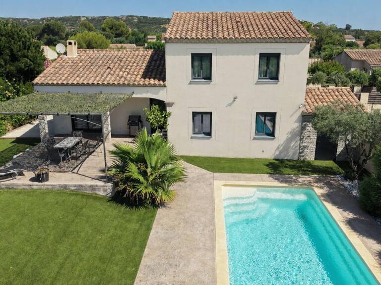 Maison À Vendre, 135 m², Terrain 635 m², 5 chambres, jardin clos avec piscine, Rochefort-du-Gard — photo 1