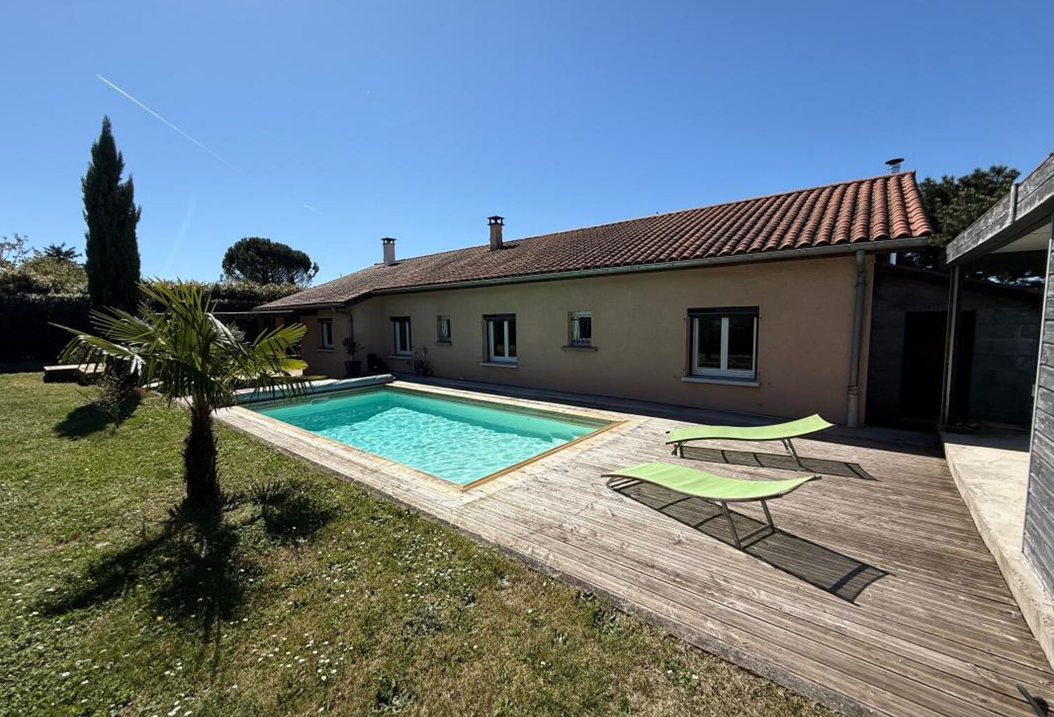 Maison de plain-pied avec piscine – Reventin-Vaugris — photo 1