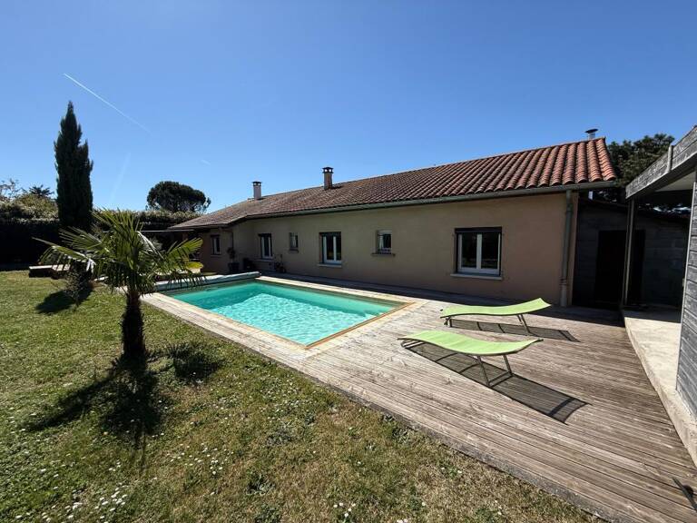 Maison de plain-pied avec piscine – Reventin-Vaugris — photo 1