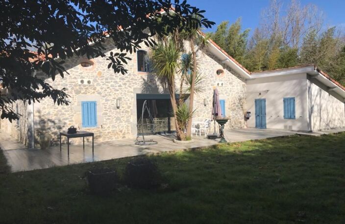 Maison Saint Martin De Hinx 8 pièce(s) 360 m2 — photo 2
