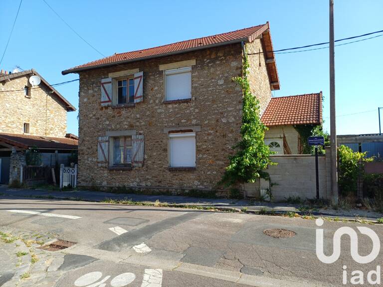 Vente Maison/villa 4 pièces — photo 1