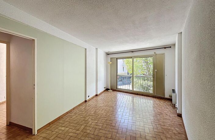 Appartement 2 pièces À Vendre centre ville — photo 2