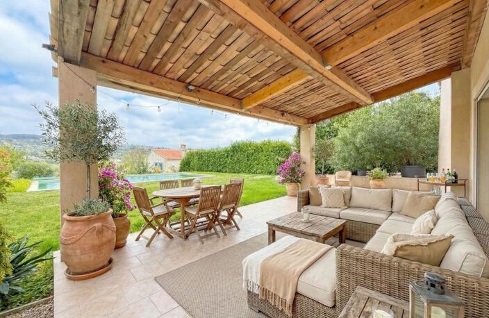 LA COLLE SUR LOUP VILLAGE MAISON RENOVEE AVEC PISCINE — photo 4