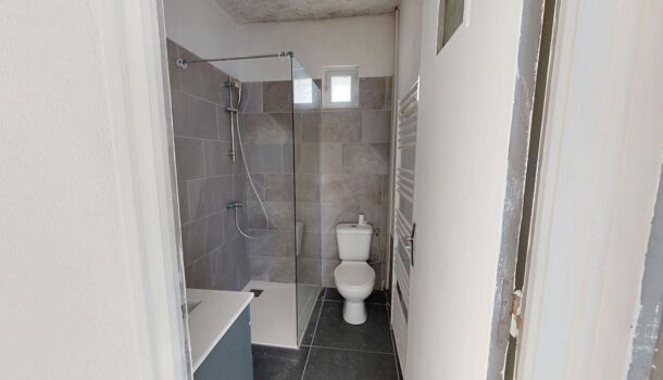 Villa / Maison 3 pièces  à louer Saint-Alban-Auriolles 07120