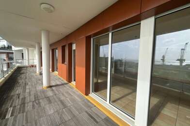 Appartement 3 pièces 386650 €