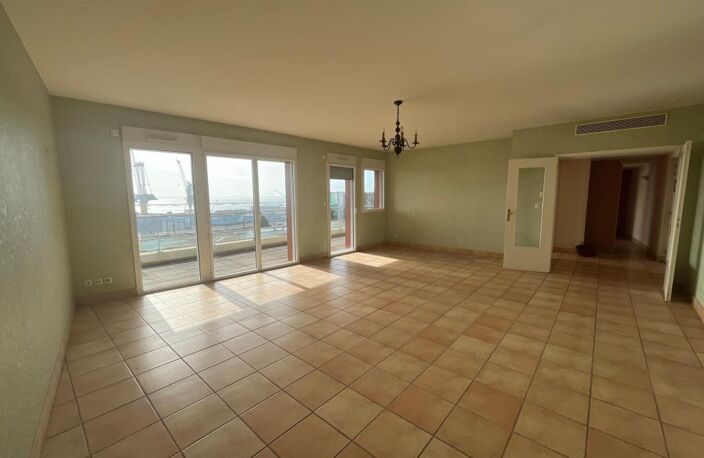 BREST : LA CORNICHE -Appartement T4 avec superbe vue mer — photo 2