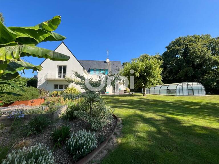 Belle maison familiale de 285 m² à Missillac – 6 chambres, piscine, sous-sol complet — photo 1