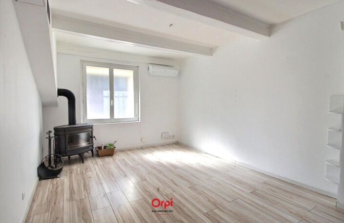 Maison T3 grande terrasse dans une impasse au calme - entièrement rénovée, aucun travaux à prevoir - Terrasse - maison lumineuse, au calme. Volets électriques, environnement verdoyant — photo 3
