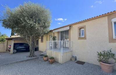Pour vivre heureux vivons cachés! Caissargues plain-pied , 3 chambres , 450 m² de terrain avec piscine — photo du bien
