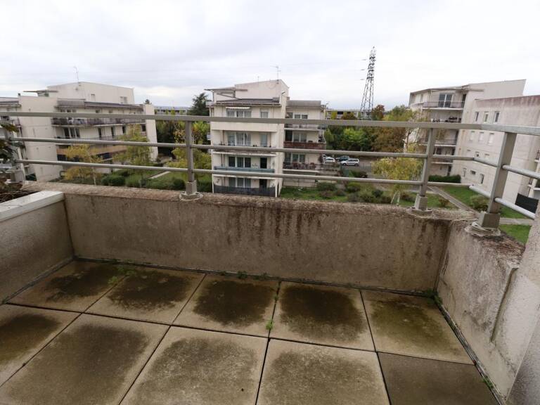 Appartement À Vendre — photo 1