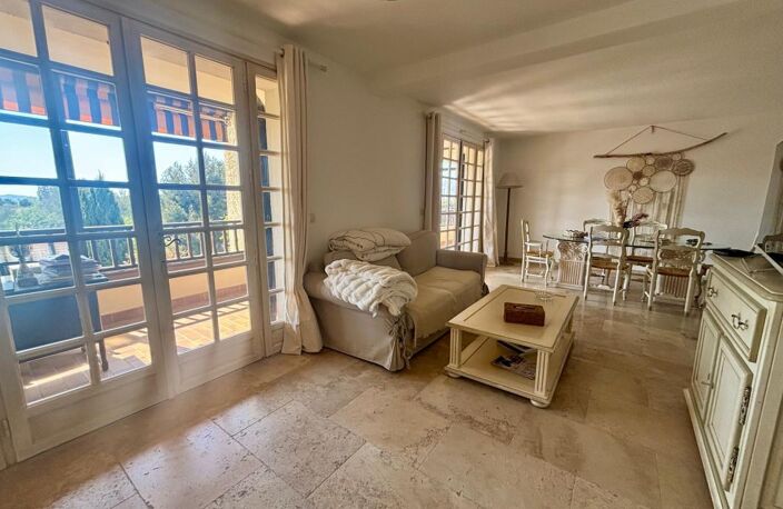 Toulon la Serinette (83000) - type 5 de 95m²- terrasse et parking — photo 4