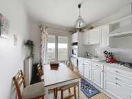 SPACIEUX 4 PIECES EN DERNIER ETAGE A VENDRE TOURS VELPEAU AVEC PARKING SOUS SOL — photo 3