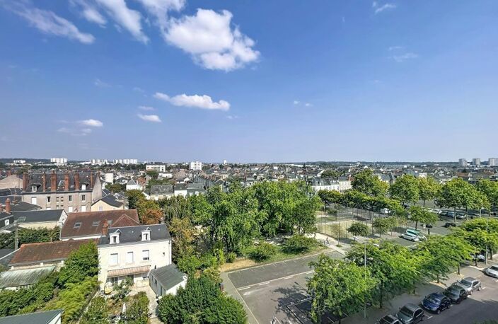 SPACIEUX 4 PIECES EN DERNIER ETAGE A VENDRE TOURS VELPEAU AVEC PARKING SOUS SOL — photo 5