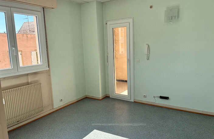 Bureaux Guebwiller 4 pièce(s) 71 m2 — photo 3
