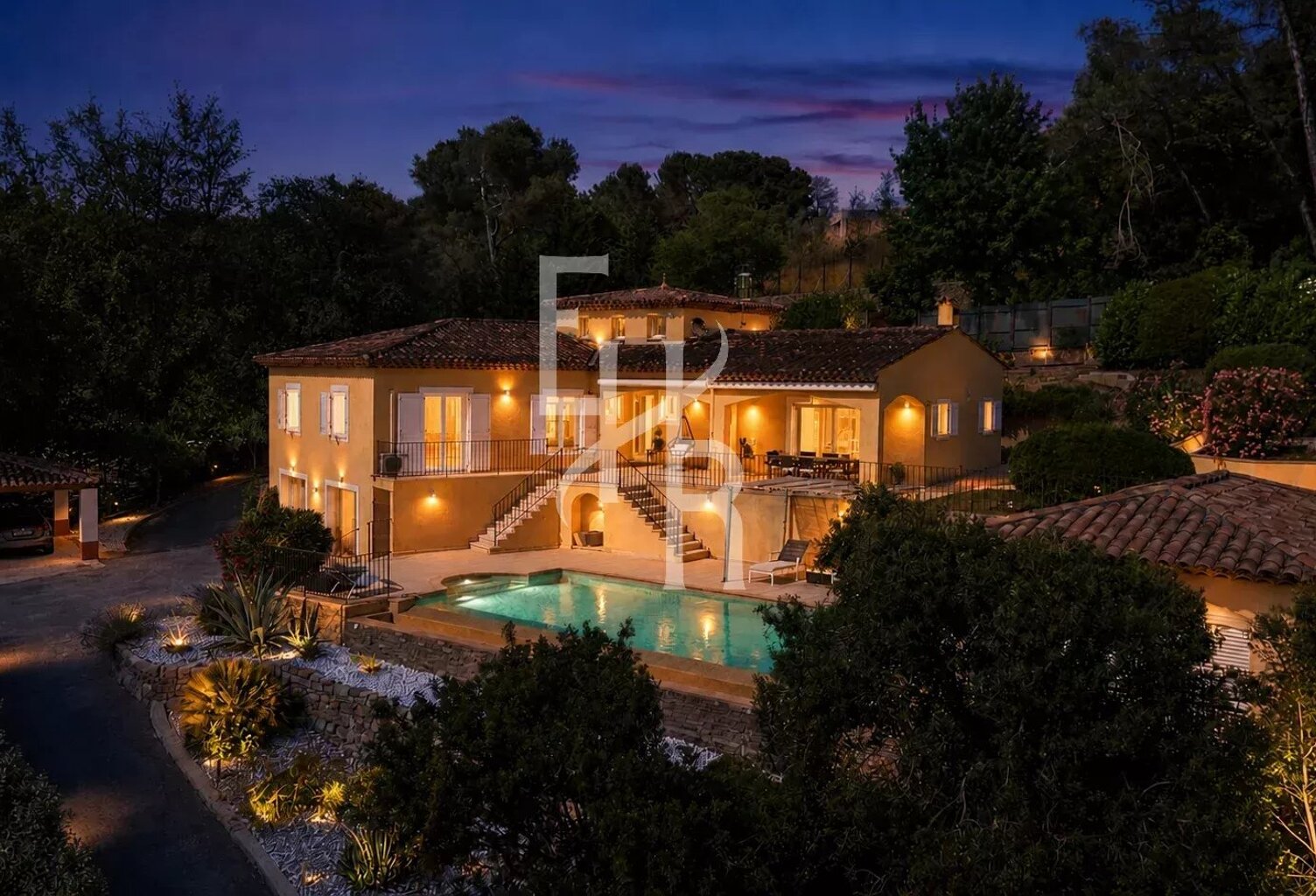 Villa à Mougins dans secteur prisé avec vue panoramique — photo 1