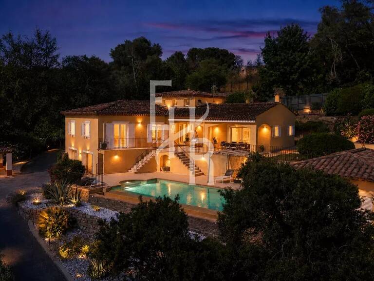 Villa à Mougins dans secteur prisé avec vue panoramique — photo 1
