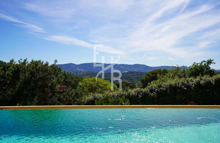 Villa à Mougins dans secteur prisé avec vue panoramique — photo 3