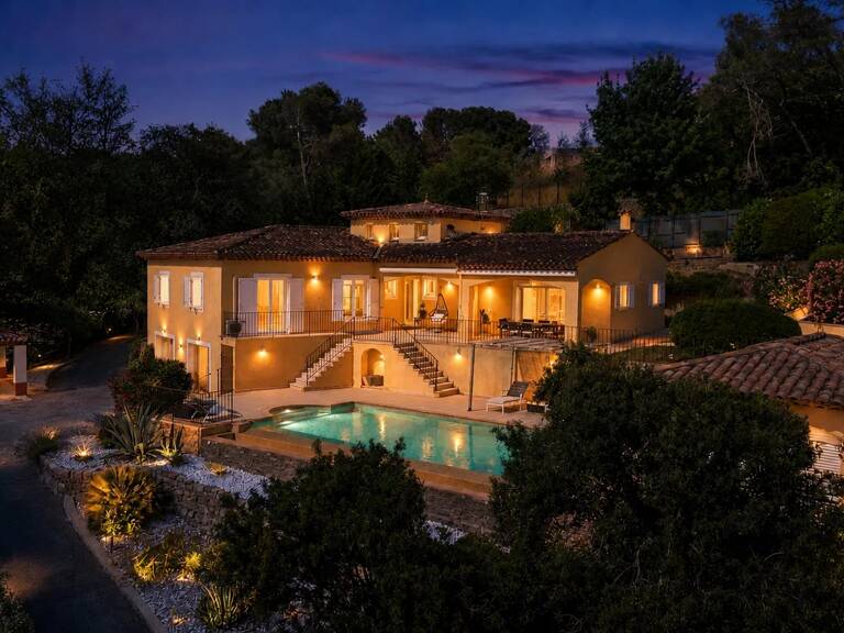 Villa à Mougins dans secteur prisé avec vue panoramique — photo 1