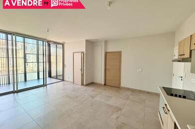 Appartement 3 pièces 296800 €