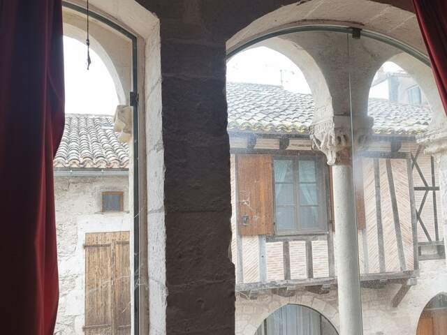 Demeure de ville et village — photo du bien
