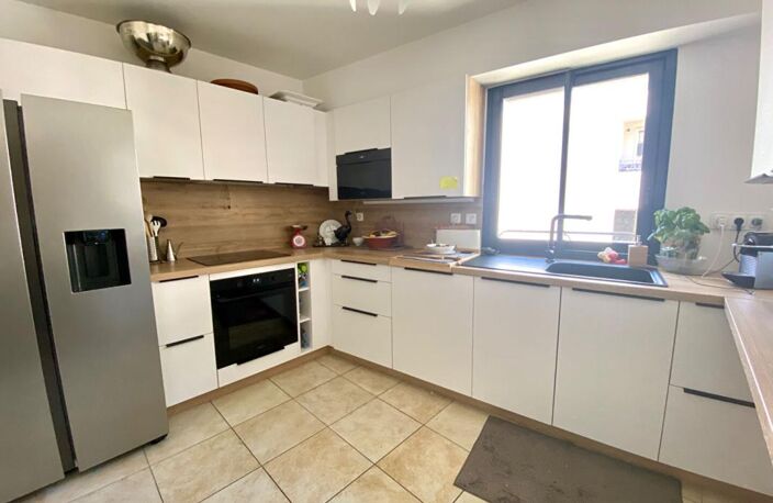 Appartement Six Fours Les Plages 4 pièce(s) 95 m2 — photo 3