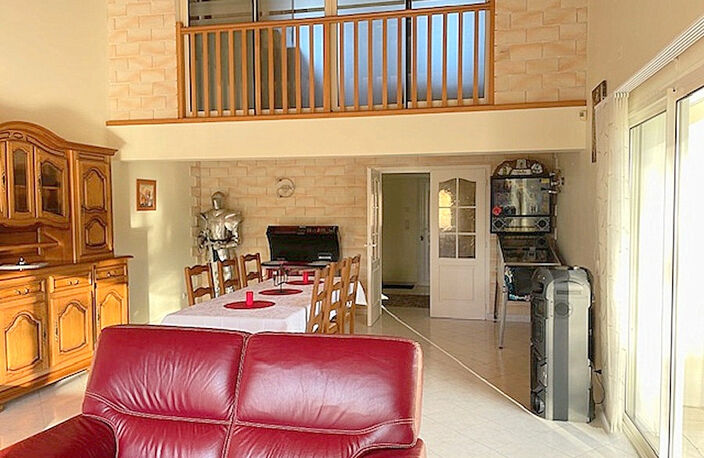 Maison familiale de 122 m² - 4 chambres -  jardin et piscine - 13 km de La Rochelle - 10 km de la Mer — photo 3