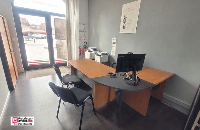 Immeuble mixte Estaires avec local commercial 100m² et 1T2 duplex — photo 2