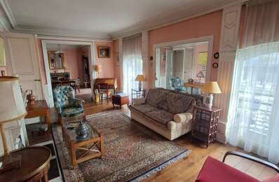 Appartement À Vendre — photo du bien