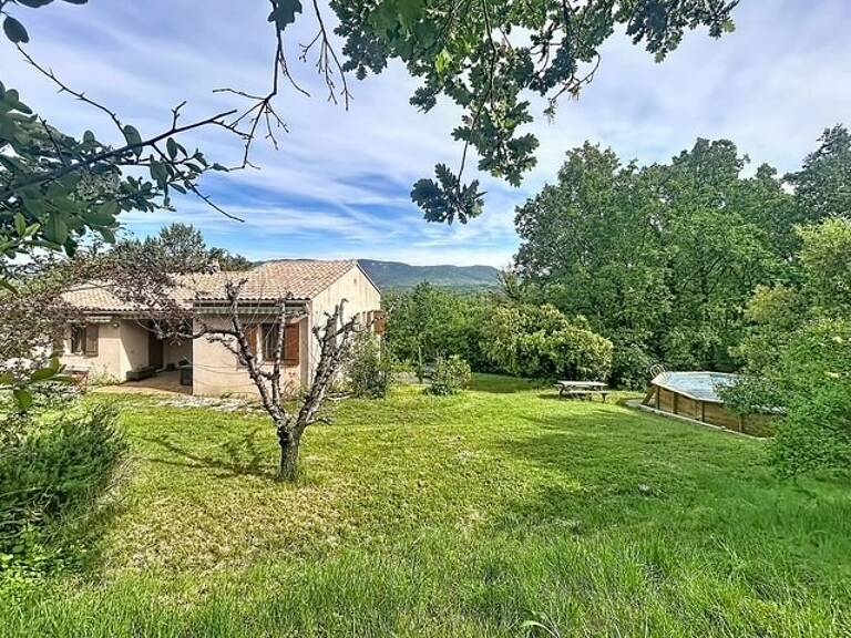 Villa traditionnelle T4, 2700m2 terrain — photo 1
