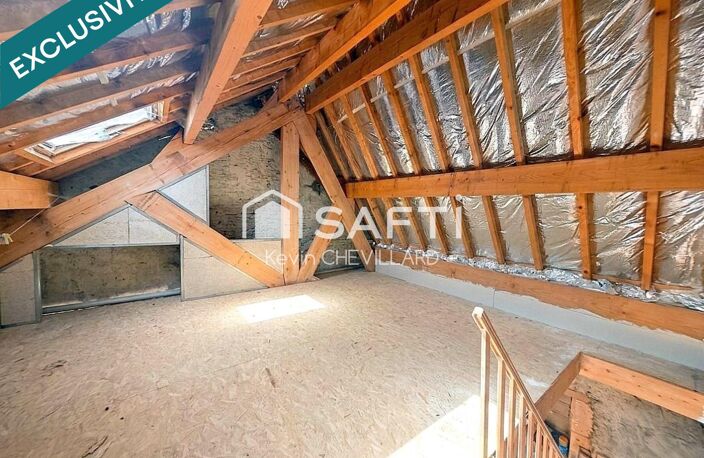 Maison avec grande pièce de vie coup de cœur et garage. — photo 3