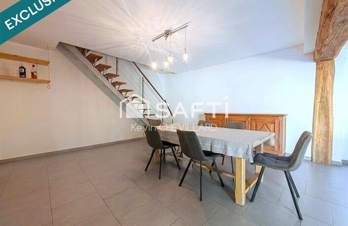 Maison avec grande pièce de vie coup de cœur et garage. — photo 5