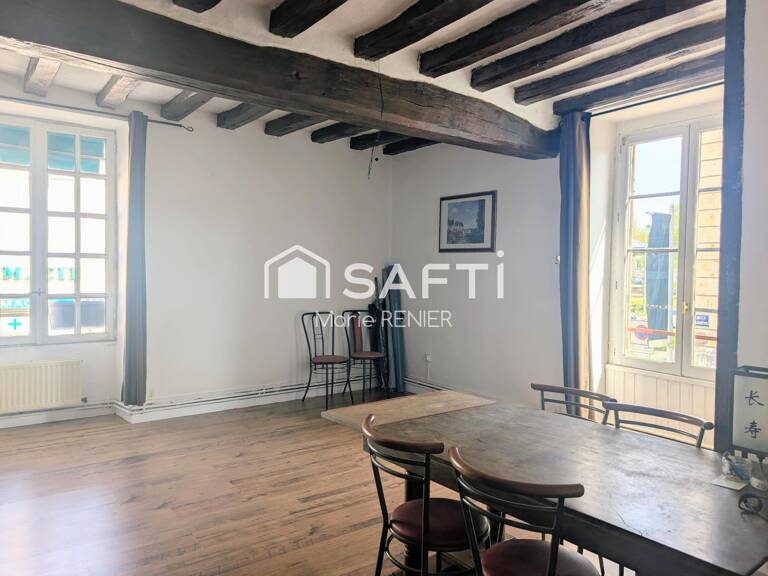 SOUS OFFRE  CENTRE-VILLE BAUGÉ — photo 1