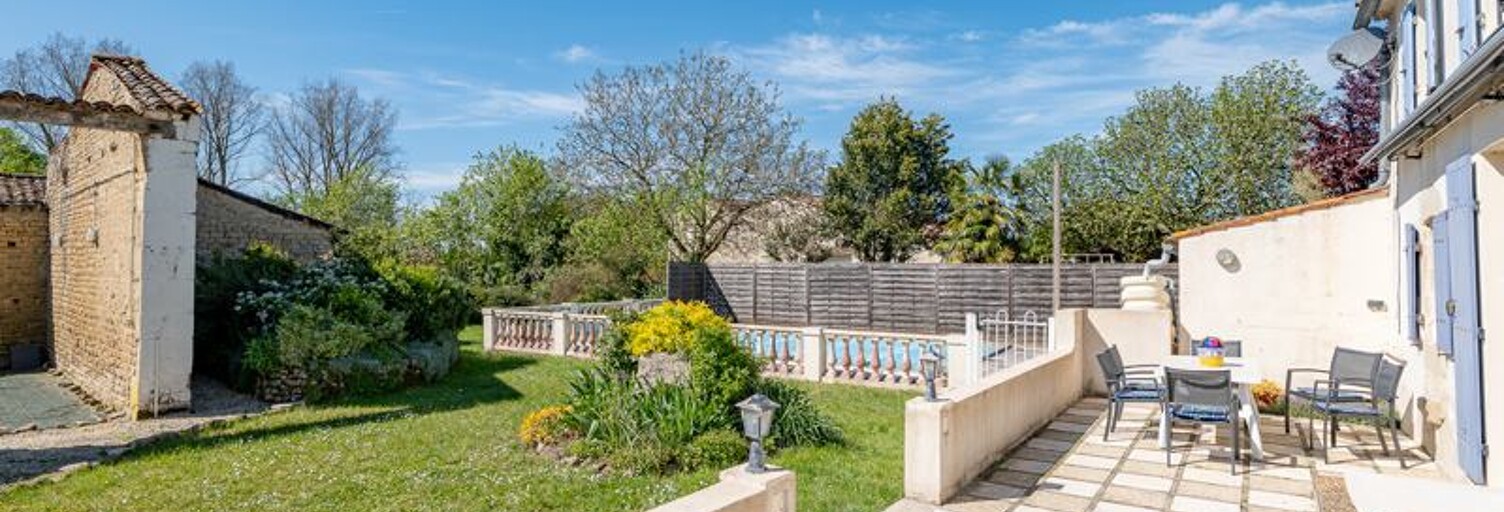 Maison 6 Pièces 222 m² à vendre à Migré (17330)