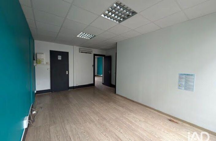 Vente Boutique/Local commercial 60 m&sup2; — photo 3
