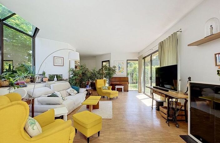 Contemporaine de 8 pièces principales — photo 4