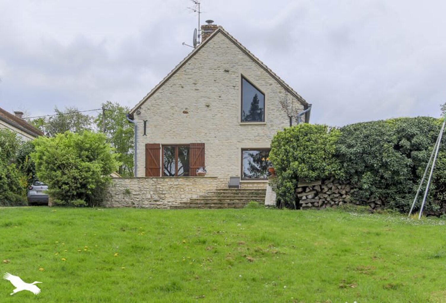 Maison en pierre de 7 pièces principales — photo 1