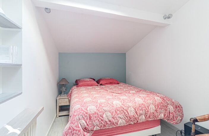 Maison en pierre de 3 pièces principales — photo 5