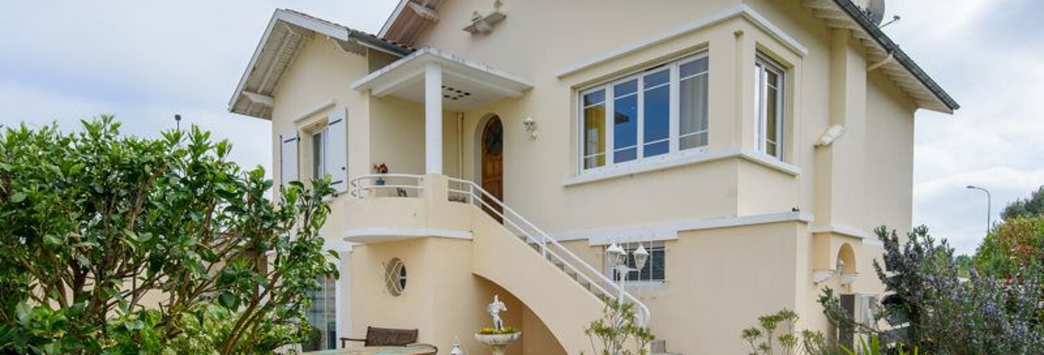 Maison 5 Pièces 152 m² à vendre à Aire-sur-l'Adour (40800)
