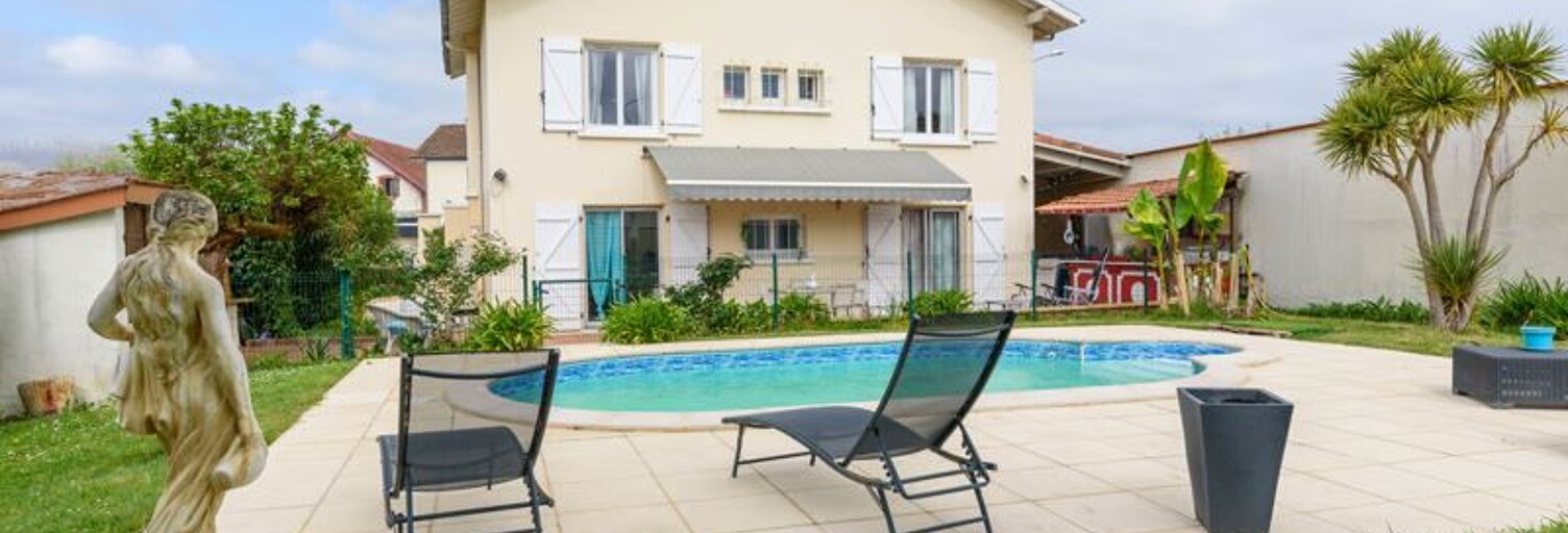 Maison 5 Pièces 152 m² à vendre à Aire-sur-l'Adour (40800)